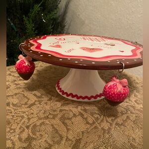 FITZ and Floyd You Melt My Heart Cake Plate